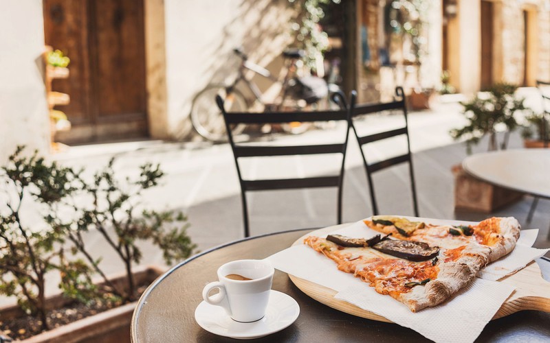 Włosi nie mogą się doczekać ponownego otwarcia barów i restauracji