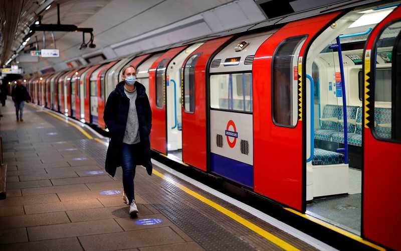 London transport fares will rise, says minister, as TfL secures bailout