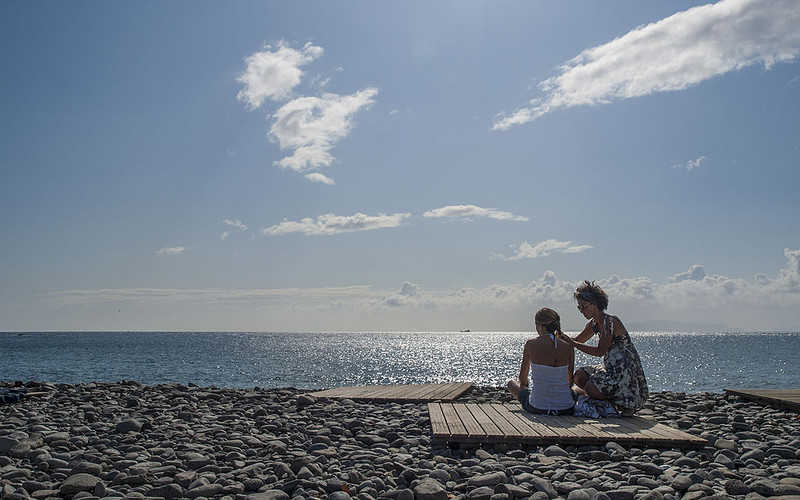 Otwarto pierwsze plaże na portugalskiej Maderze