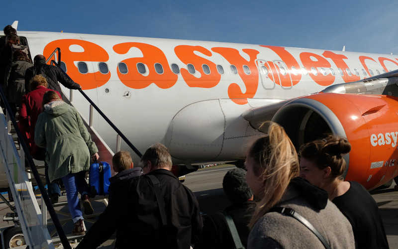 EasyJet: Nine million customers' details 'accessed' by hackers 