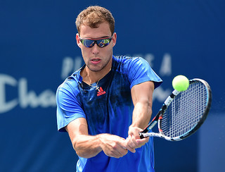 Janowicz in second round in Paire