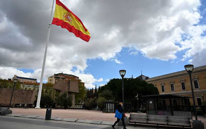 Six-month extension to immigrants for COVID-19 in Spain