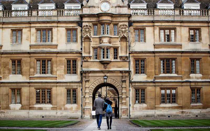Uniwersytet w Cambridge: Do lata 2021 r. zajęcia tylko online
