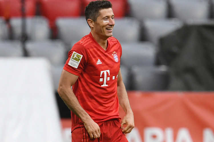 Szef Bayernu Monachium: Lewandowski ciągle mnie zaskakuje