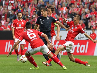 Robert Lewandowski: Bayern Munich centurion breaks another record 