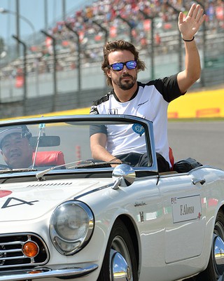 Alonso i Button zostają w McLarenie