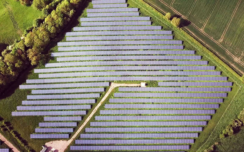 Brytyjski rząd dał zgodę na największą farmę solarną w kraju