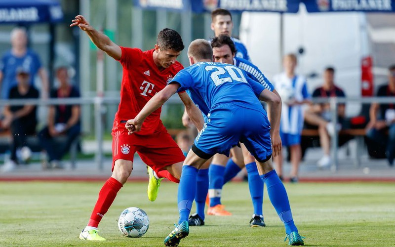 Werner naciska na Lewandowskiego, wygrana RB Lipsk