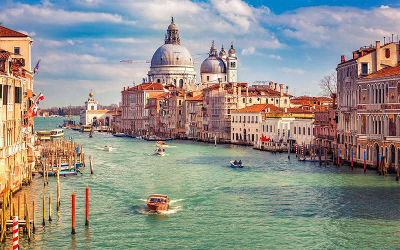 The Mayor of Venice is pleased with the arrival of tourists from Germany