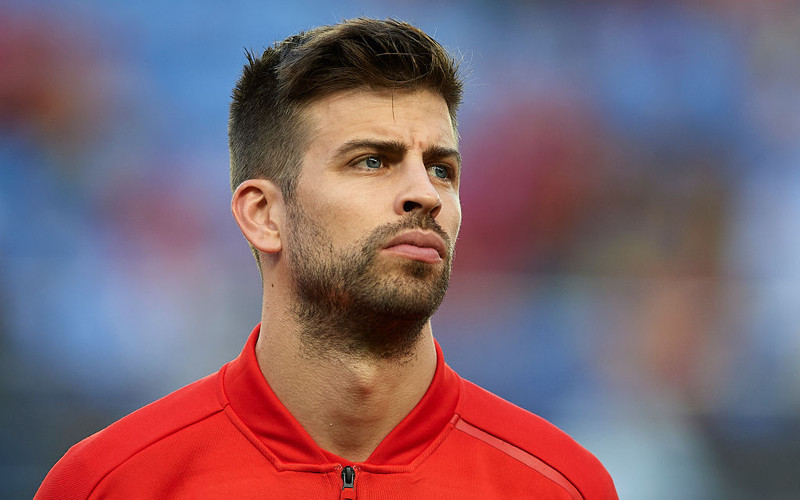 Pique presents his doubts to Spanish government