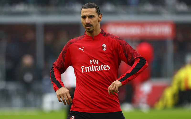 Zlatan Ibrahimovic recovering well, say Milan