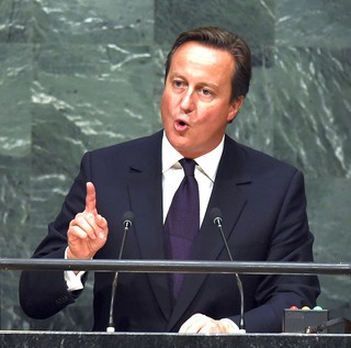 Cameron: "Rosja pomaga Asadowi-rzeźnikowi"