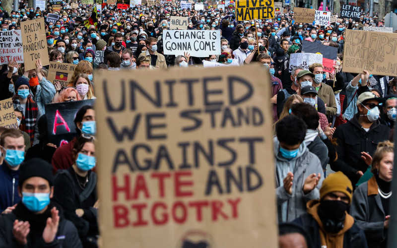 Australia: Dziesiątki tysięcy osób protestowały przeciwko rasizmowi