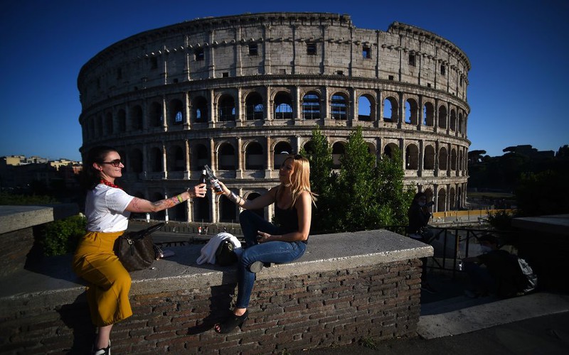 Rzym powoli wraca do życia i czeka na turystów