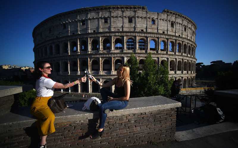 Rzym powoli wraca do życia i czeka na turystów