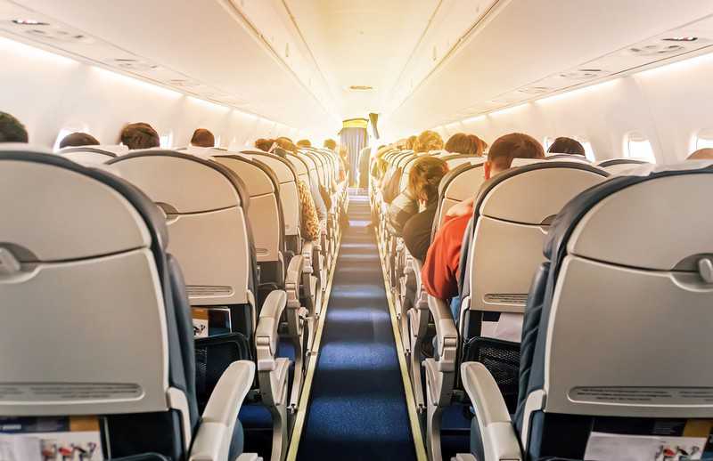 Branża lotnicza apeluje do premiera o zniesienie ograniczenia liczby miejsc w samolocie