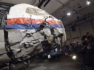 MH17 Ukraine disaster: Dutch report blames Russian missile