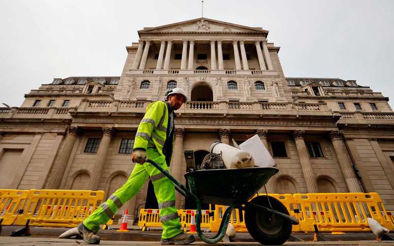 Bank Anglii: 100 miliardów funtów na odbudowę brytyjskiej gospodarki