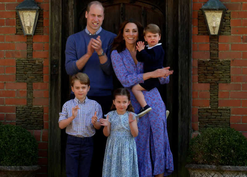 Nowe zdjęcia księcia Williama z dziećmi z okazji jego podwójnego święta