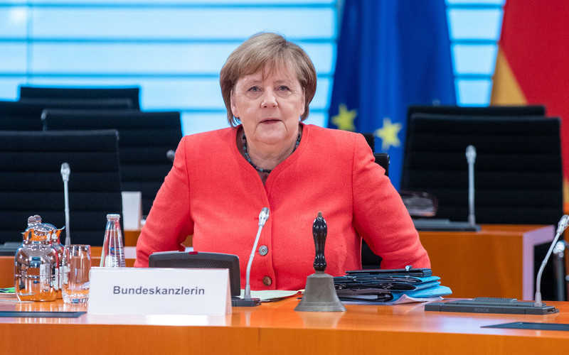 Merkel w "Le Monde”: W interesie Niemiec jest, by UE nie upadła