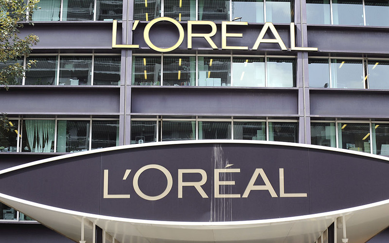 L’Oreal usunie z opakowań kremów słowo "wybielający"