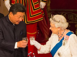 Królowa Elżbieta II i prezydent Chin chcą "globalnego partnerstwa"