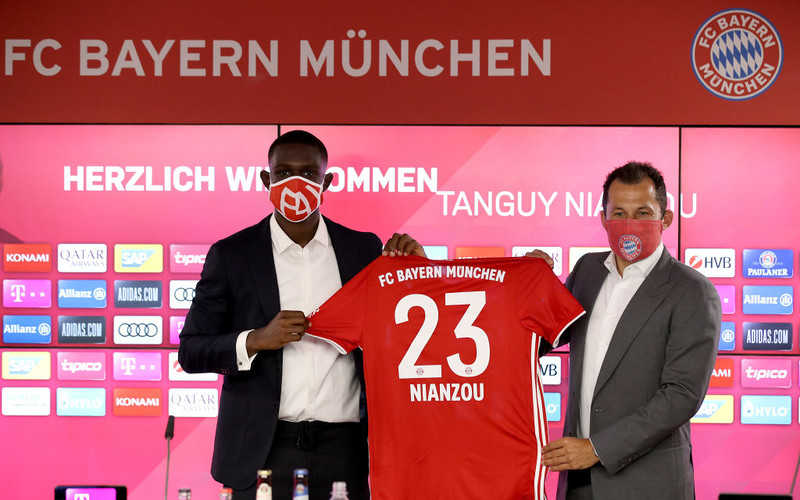 Bayern sign Kouassi on free transfer after PSG exit