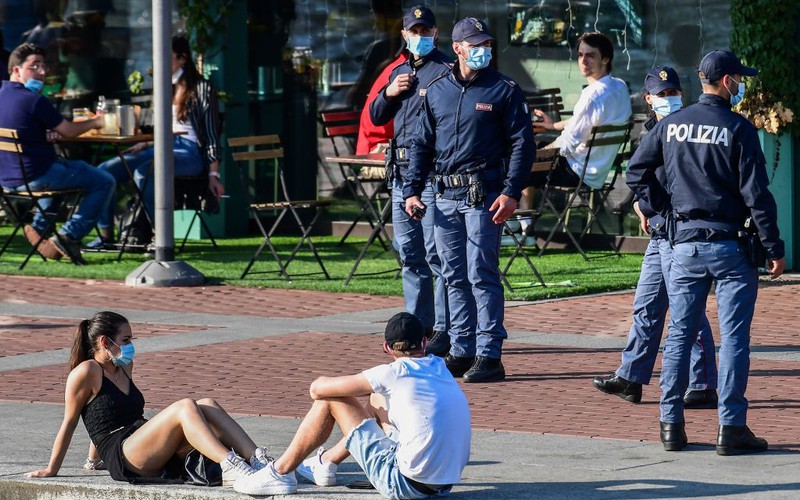 Władze regionu Włoch chcą kar więzienia za łamanie kwarantanny