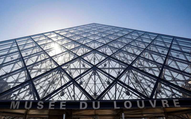 France: the Louvre Museum is now open to the public again