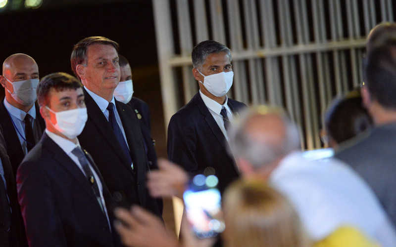 Brazil: President Bolsonaro infected himself with a coronavirus