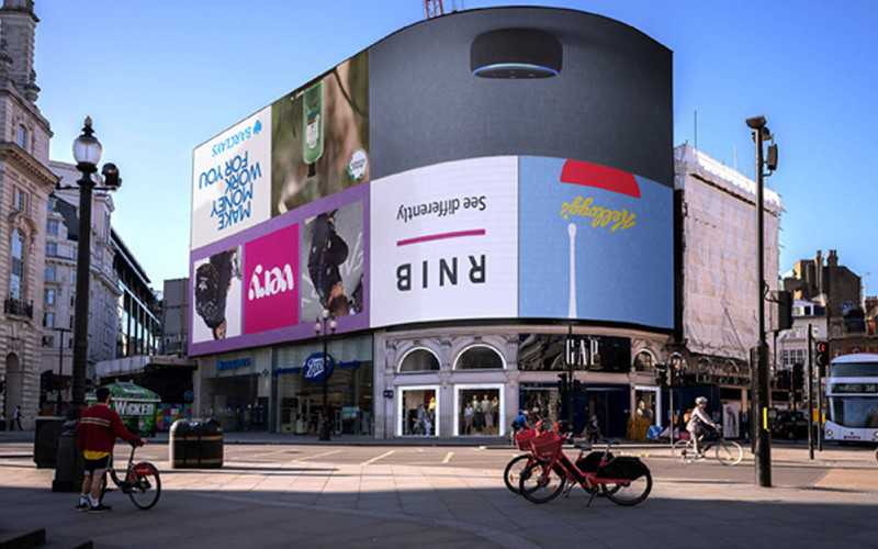 Londyn: Na Piccadilly Circus odwrócą reklamy do góry nogami