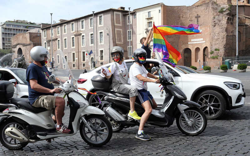 Italy: The bill provides for prison for discrimination against LGBT people