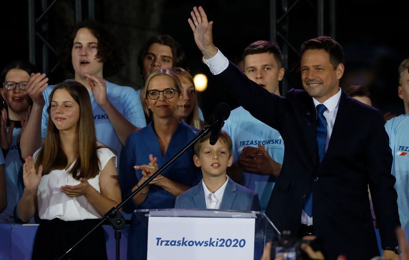 Trzaskowski with over 70% support from Poles in the UK