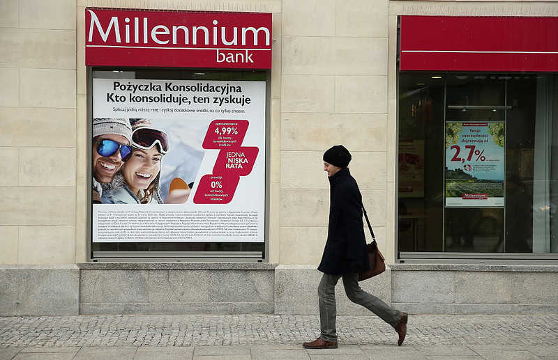 Poles in the country flocked to banks for loans
