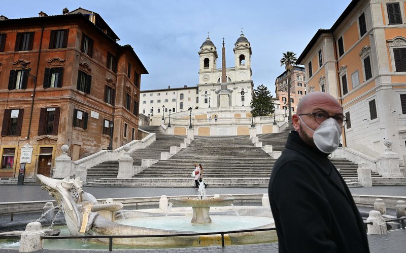 Rome region warns of possible new lockdowns