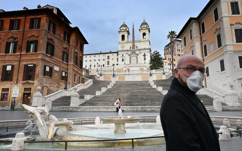 Włoskie Lacjum stawia ultimatum: Noście maski albo zamkniemy region