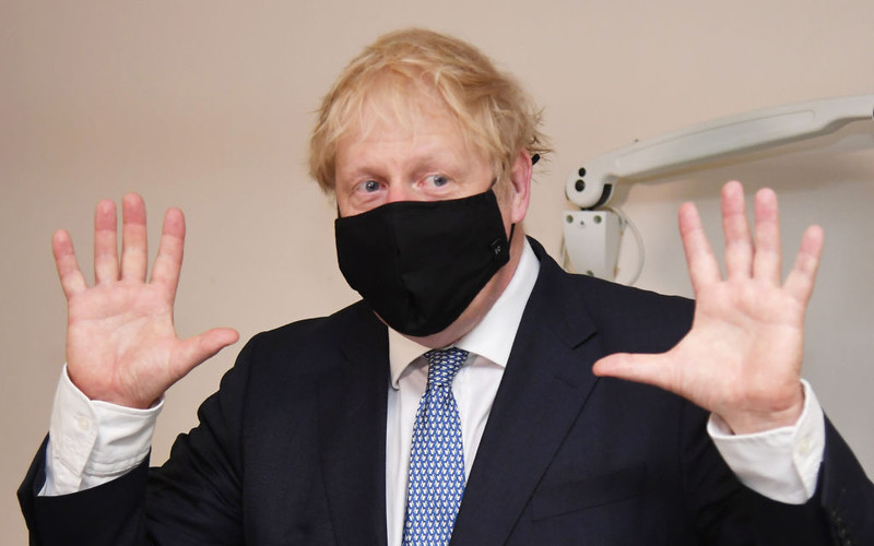 Boris Johnson calls anti-vaxxers ‘nuts’