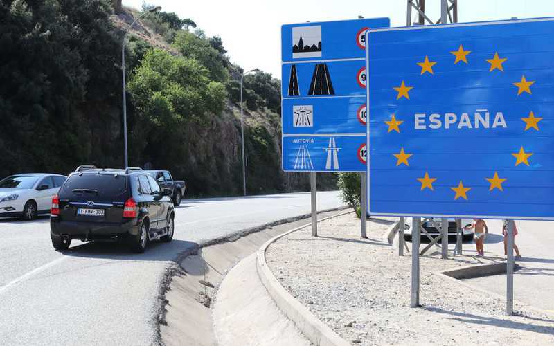 Francja odradza podróże do Katalonii, w Norwegii kwarantanna dla podróżnych z Hiszpanii