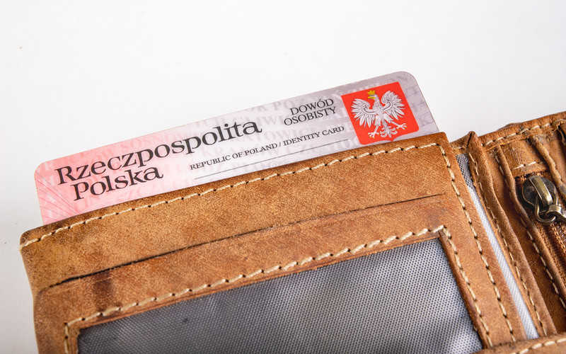 Badanie: Ponad połowa Polaków obawia się kradzieży tożsamości