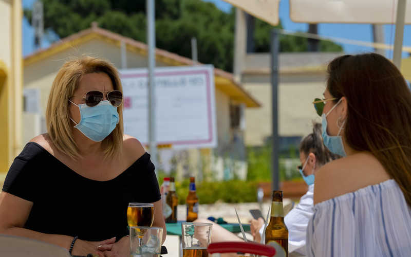 Spain: The family has to spend more on masks than on electricity