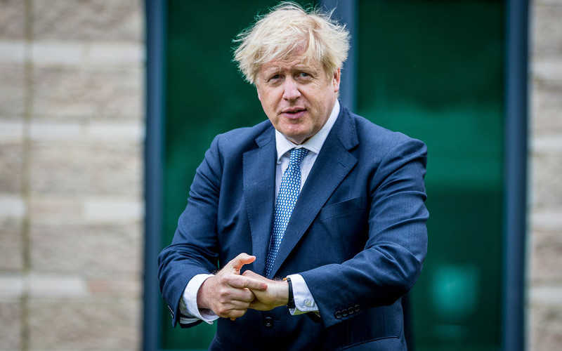 Boris Johnson: Koronawirus pod pewną dozą kontroli, ale to nie koniec pandemii