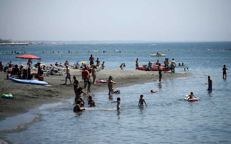 Italy: 52 degrees Celsius - feel temperature in Sardinia