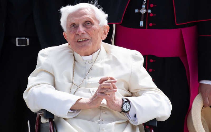 Niemcy: Stan zdrowia Benedykta XVI jest bardzo zły