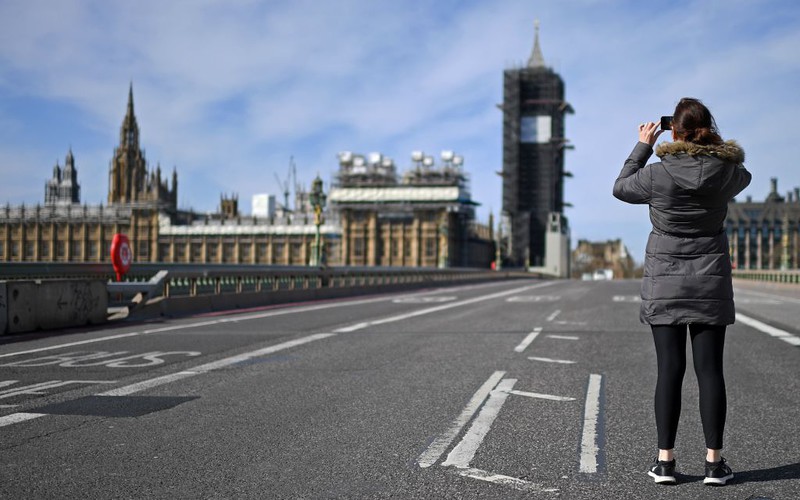 Sadiq Khan hits out at Boris Johnson over M25 lockdown speculation