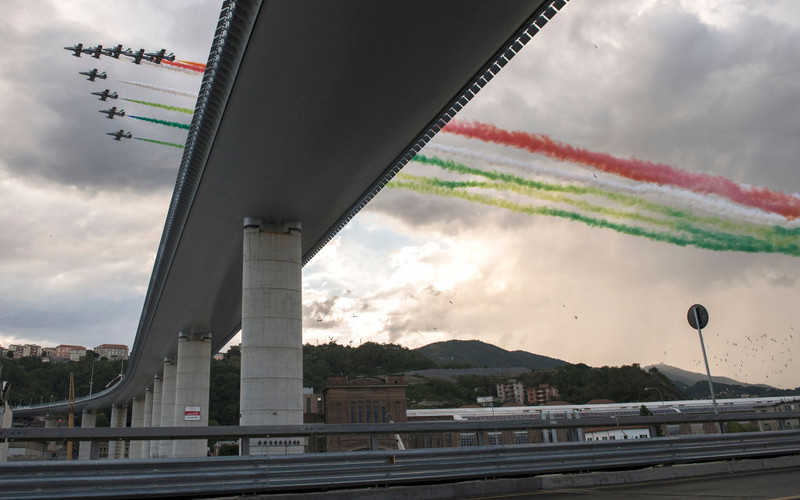 Prawie 2 lata po katastrofie otwarto nowy most w Genui 
