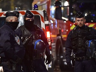 Gunman killed in French town of Roubaix but police rule out terror link