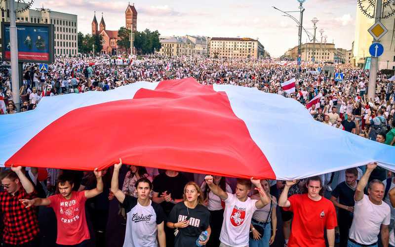 Historyczny marsz w Mińsku. "Odejdź!"