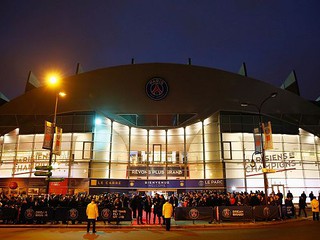 Liga francuska: Mecze bez kibiców ekip przyjezdnych do połowy grudnia