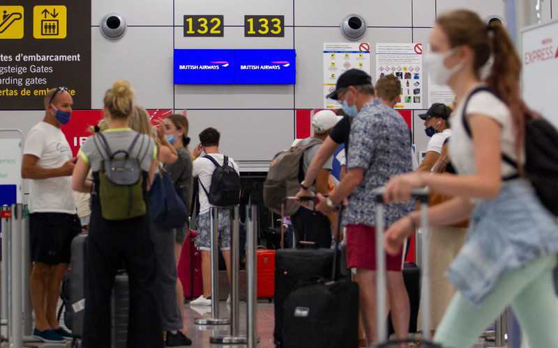 UK może przywrócić kwarantannę dla podróżnych z Grecji i Chorwacji