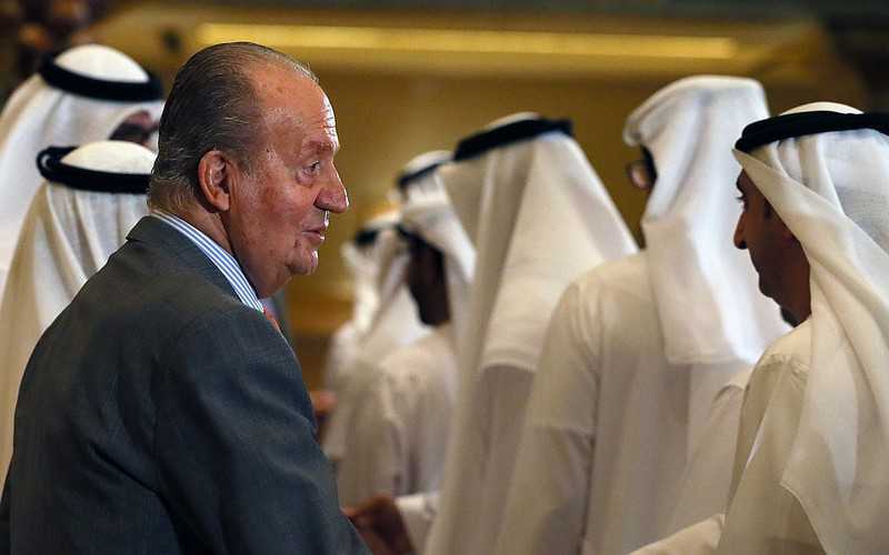 Spain: The royal court confirmed that Juan Carlos has left for the UAE